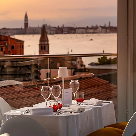 Ausonia Hungaria Wellness & Lifestyle Hotel Venezia Lido